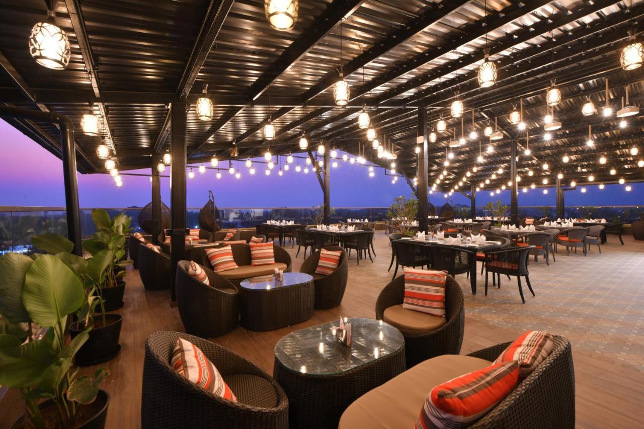 The Fern Habitat, Candolim, Goa Exterior foto