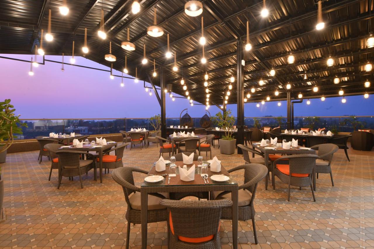 The Fern Habitat, Candolim, Goa Exterior foto