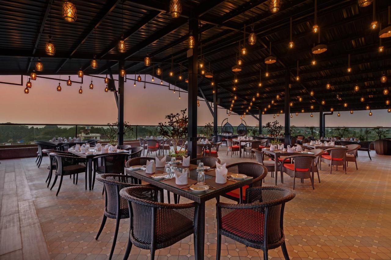 The Fern Habitat, Candolim, Goa Exterior foto